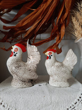 Load image into Gallery viewer, Vintage farmhouse Rooster &amp; Hen Chicken Salt and Pepper Shakers - Set of 2 - Made in Japan
